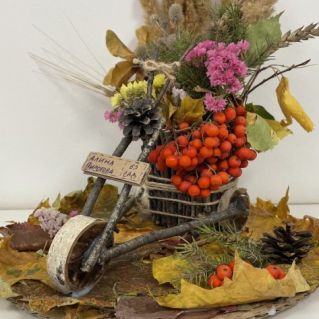 Осенний букет в телеге