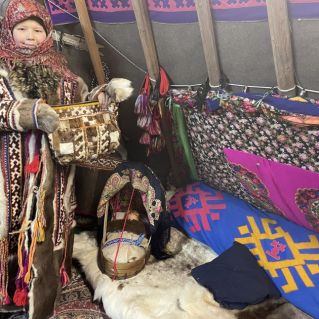 Живы традиции.