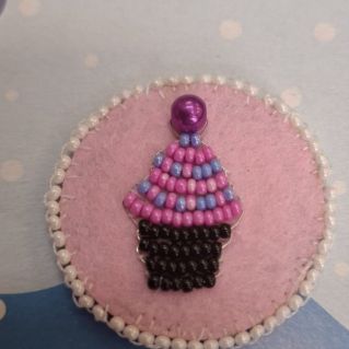 Брошь "Пирожное"