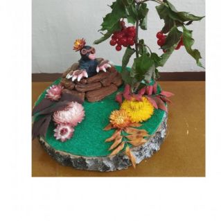 "Весёлый крот"