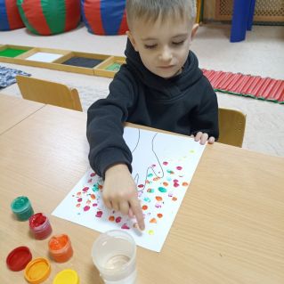 Арт-терапия с детьми с ОВЗ "Разноцветные пальчики"