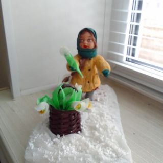 Девочка с подснежниками