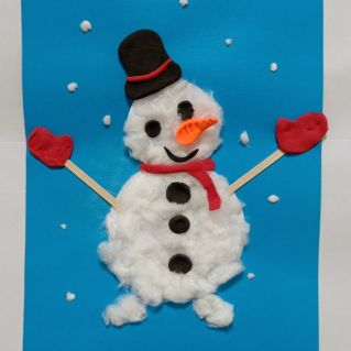 Весёлый снеговик