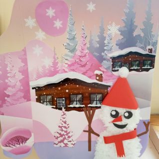 Веселый снеговик