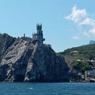 Ласточкино гнездо