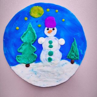 "Снеговик" (пластилинография)