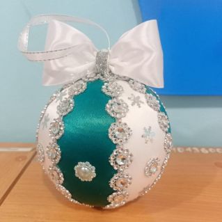 "Ёлочный шар"
