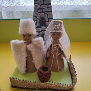 Куклы в осетинском  наряде