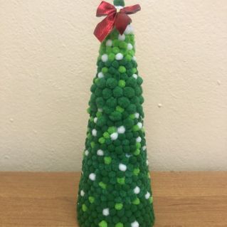 "Ёлка из шариков"