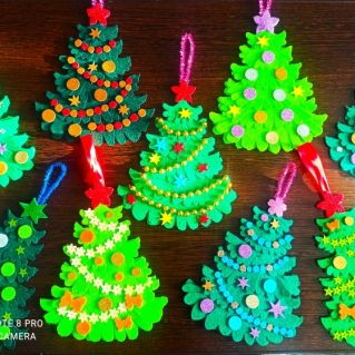 Нарядные ёлочки