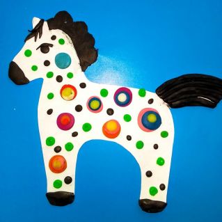 Пластилинография "Дымковская игрушка "Лошадка"