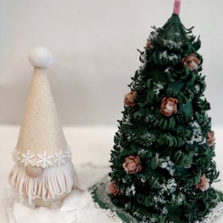 Гном с ёлкой