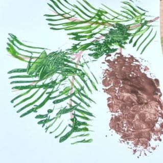 Еловая веточка