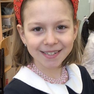 Красный вышитый  кокошник к русскому костюму,ручная работы