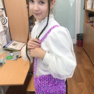 Ажурная сумочка из бусин