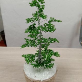 Дерево из бисера