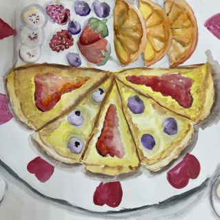 "Блины с фруктами, ягодами и сметаной"