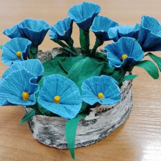 "И даже пень, в апрельский день, березкой тоже стать мечтает..."