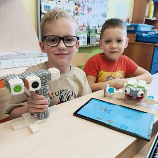 " Робот-атлет"