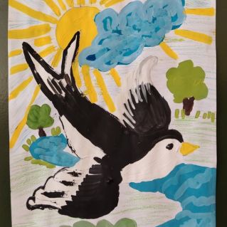 Ласточка примчалась.