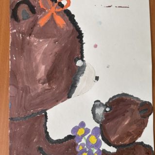 медведица со своим медвежонком