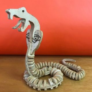 "Змея-символ Нового 2025 года"