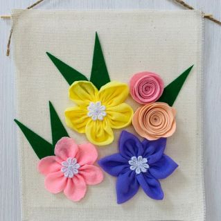 коллаж "Цветочное настроение", объемные цветы из ткани, декоративно-прикладное творчество