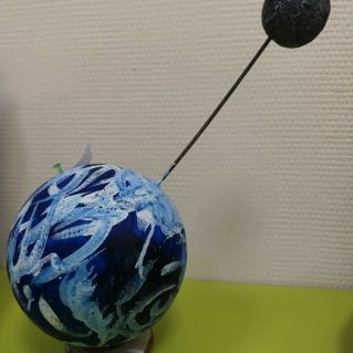 Земля и её спутник Луна