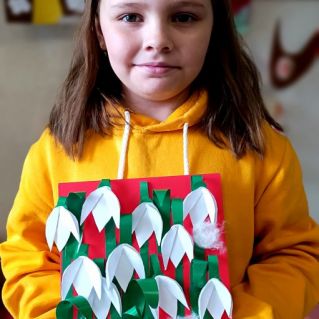 Первые подснежники