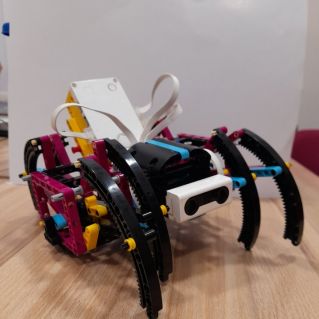 6-ти-ногий инопланетянин