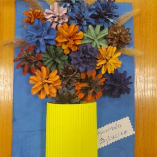 Букет из шишек