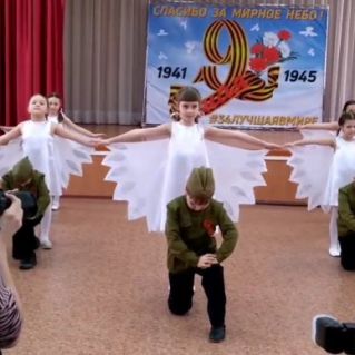 Танцевальная композиция "Журавли"