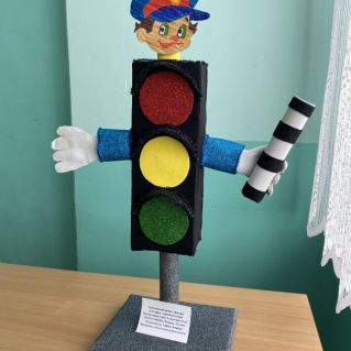 «Светофор – зоркий постовой»