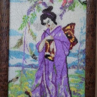 "Под ветками сакуры"