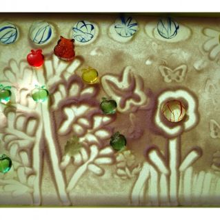 Скоро лето. Рисование песком на световой столе.