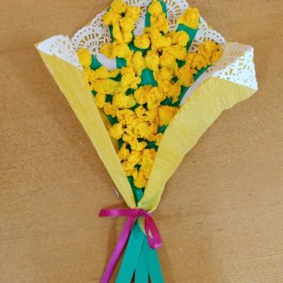 поделка  "Букет мимозы"