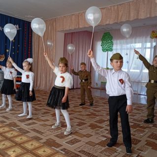 "Гордимся, что живём в России"