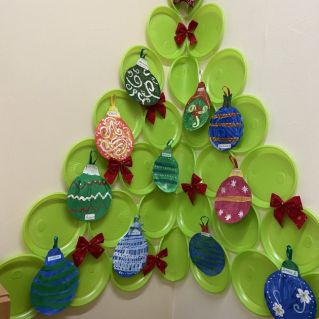 Коллективная работа "Зеленая красавица"