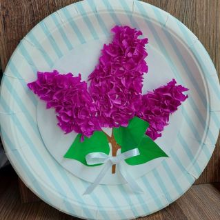 Ветка сирени для любимой бабушки