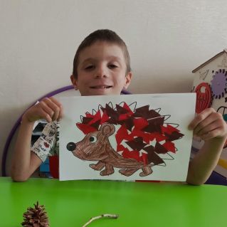 "Яркий ёжик"