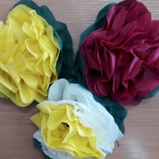 "Цветы из салфеток"