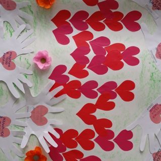 С днём матери!