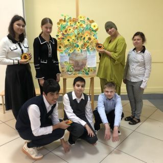 коллективная работа "Подсолнухи"