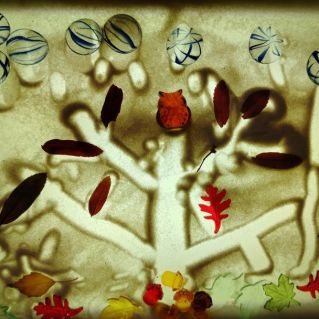 Осеннее дерево. Рисование песком.