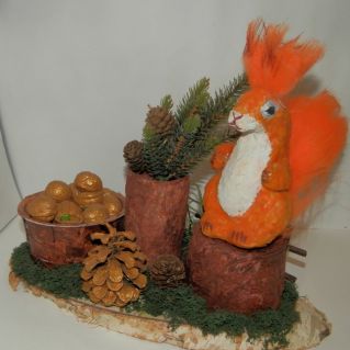 Белочка-затейница