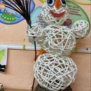 "Весёлый Снеговичок"