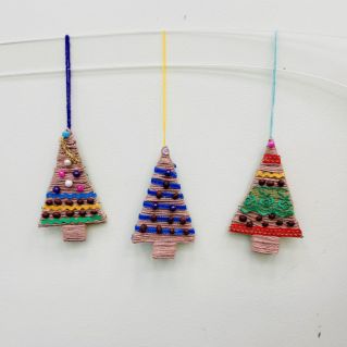 Ёлочки из джута в технике «ниткография»