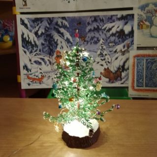 "В лесу родилась ёлочка"