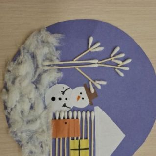 Веселый снеговик