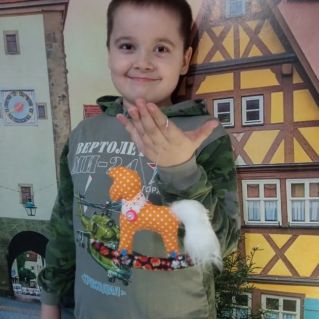 Новогодняя лошадка